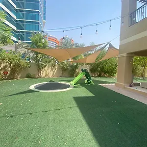 Spacious 4-bedroom Villa, Children Friendly Villa Dubai